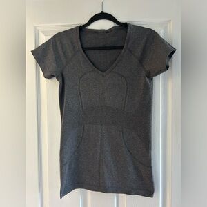 Lululemon Swiftly Tech V Neck